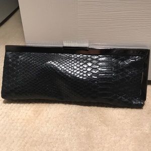 Jessica McClintock black clutch